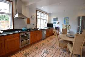 5 Bedroom Detached