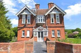 2 Bedroom Flat