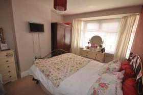 3 Bedroom Semi-Detac...