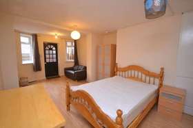 Oxford Road  Reading, RG1 7UZ