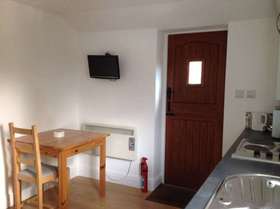 1 Bedroom Semi-Detac...