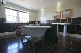 7 Bedroom Detached