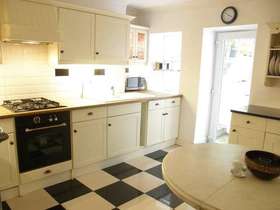 2 Bedroom Apartment