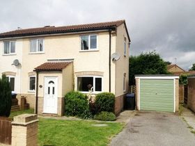 2 bedroom Semi-Detached to rent