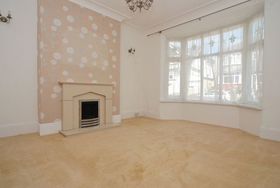 4 Bedroom Semi-Detac...
