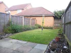 2 Bedroom End of Ter...