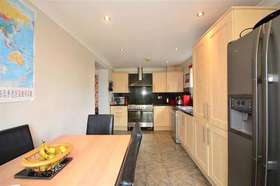 3&nbsp;Bedroom&nbsp;End of Ter...