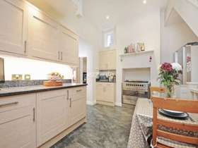 4&nbsp;Bedroom&nbsp;Detached