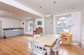 6 Bedroom Detached