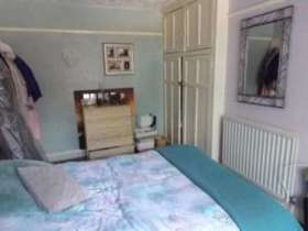 3 Bedroom End of Ter...