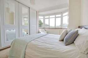 5 Bedroom Semi-Detac...