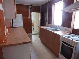 3 Bedroom End of Ter...