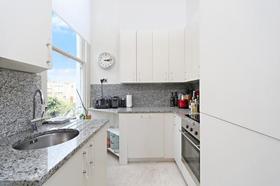 1 Bedroom Flat