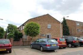 4 Bedroom End of Ter...