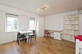 Nevern Square  London, SW5 9NW