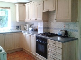 3 Bedroom End of Ter...