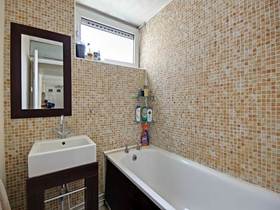2 Bedroom Apartment