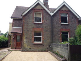 2 Bedroom Maisonette