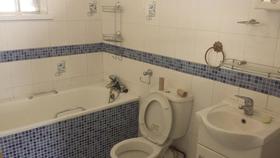 3 Bedroom End of Ter...