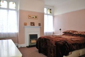 4 Bedroom Semi-Detac...