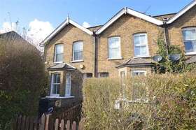 2 Bedroom End of Ter...