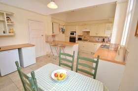 5&nbsp;Bedroom&nbsp;Detached