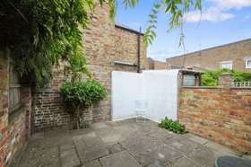 2 bedroom Terraced for sale