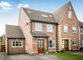 4 Bedroom Town House