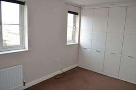 4&nbsp;Bedroom&nbsp;Semi-Detac...