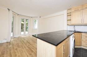 2 Bedroom Ground Fla...