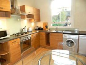 2 Bedroom Maisonette