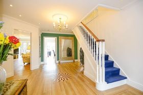 6 Bedroom Detached