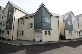 3 Bedroom End of Ter...