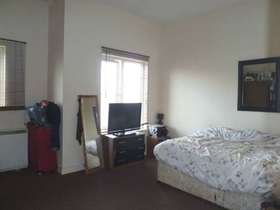 2 Bedroom Flat