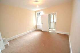 3&nbsp;Bedroom&nbsp;Semi-Detac...