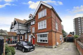 1 Bedroom Flat