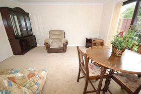 1 Bedroom Flat