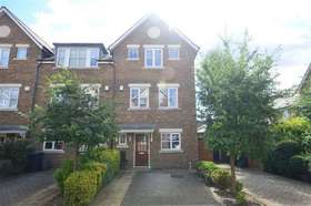 4 Bedroom End of Ter...