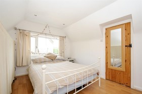 6 Bedroom Detached