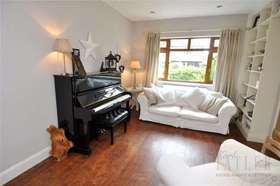 4 Bedroom Semi-Detac...