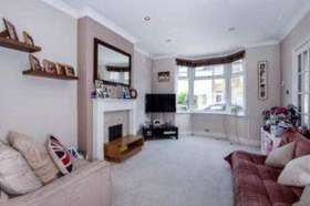 4 Bedroom End of Ter...