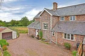 4&nbsp;Bedroom&nbsp;Semi-Detac...