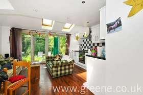6 Bedroom Terraced
