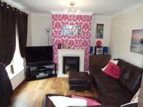 2 Bedroom End of Ter...