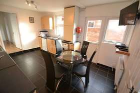 5 Bedroom Terraced