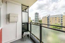 3 bedroom Flat for sale