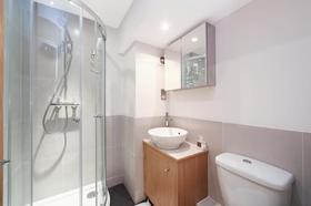 2 Bedroom Ground Fla...
