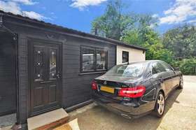 1 Bedroom Bungalow