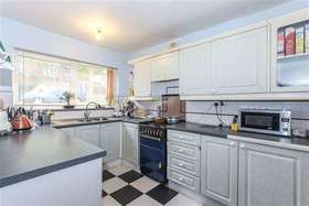 3 Bedroom End of Ter...