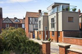 1 Bedroom Semi-Detac...